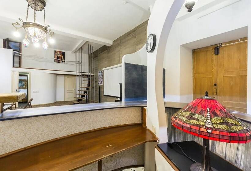 Premium Central Loft