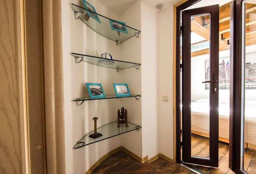 Premium Central Loft