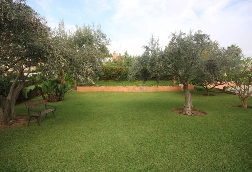 Rent&dream Villa Malaga Manila