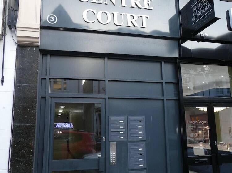 Riis Apartments Camberley