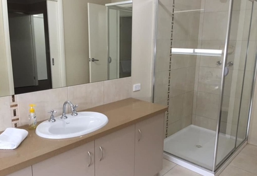 The Anchorage By The Lake