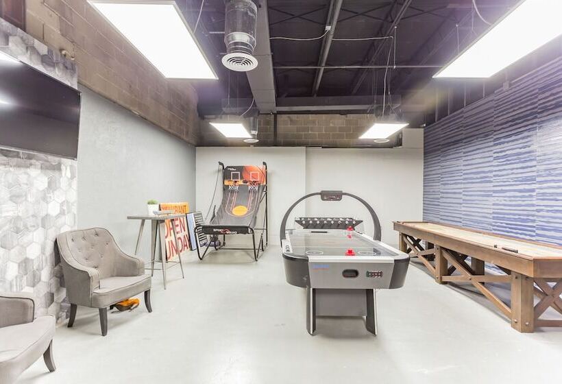 The River City Flats