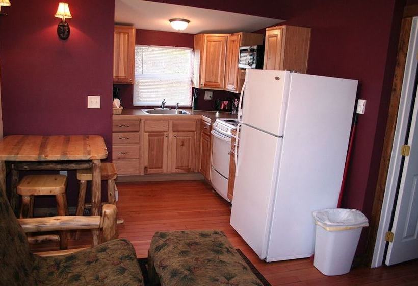 Triple R Cottages: 3