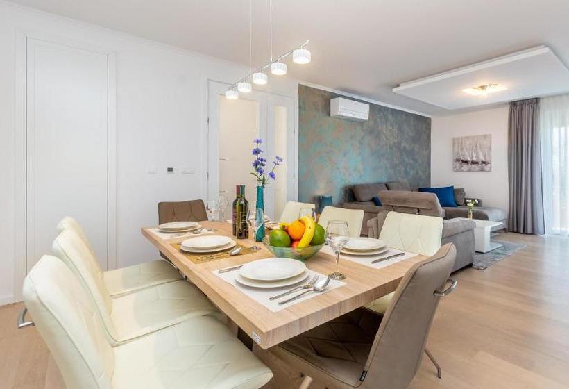 Villa Roko With Pool And Sauna