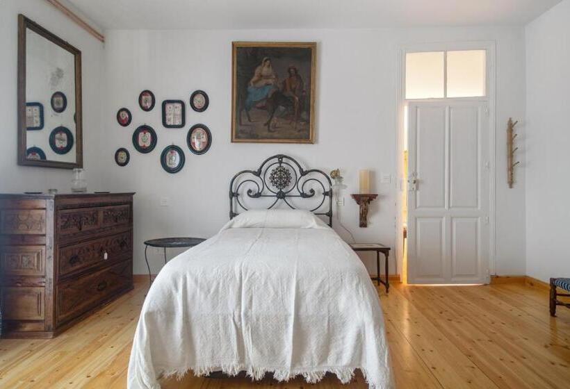 Spacious House With Garden In Sardon De Duero