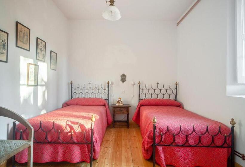 Spacious House With Garden In Sardon De Duero