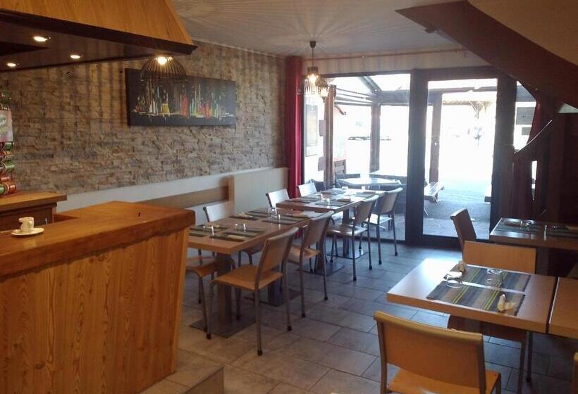 ユースホステル Gîte D étape Zuharpeta Randonneur Pèlerin