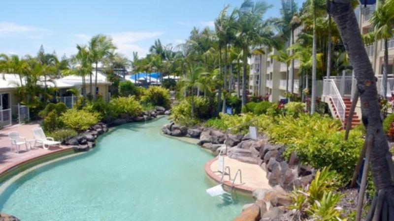 Alex Beach Resort 317/428