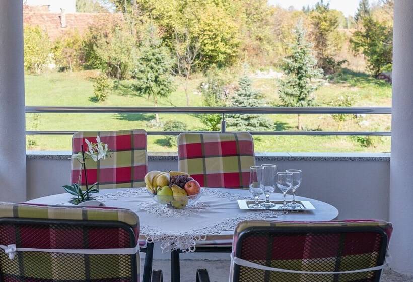 Apartments Snježana Rastoke