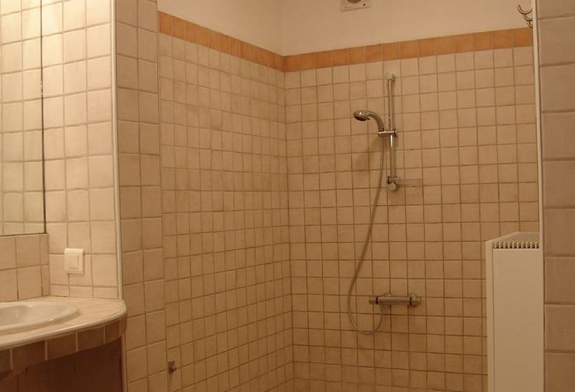 Bastide Casa Mira Au Domaine D  Esclatesang, 5 Ha, Apt, Parc Du Luberon