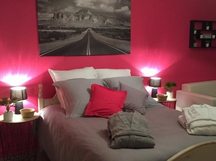 ベッドアンドブレックファースト Au Petit Clos