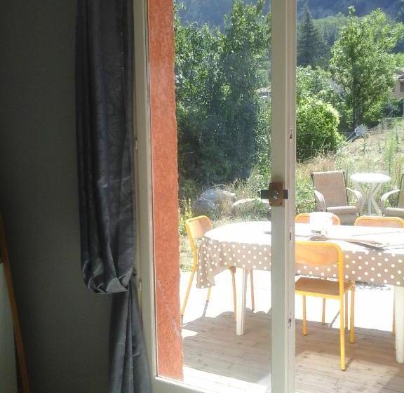 مبيت وإفطار Belle Maison De Montagne