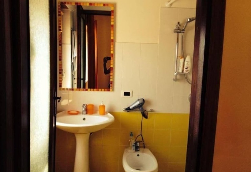 Bed and Breakfast La Terrazza Sul Mar Mediterraneo