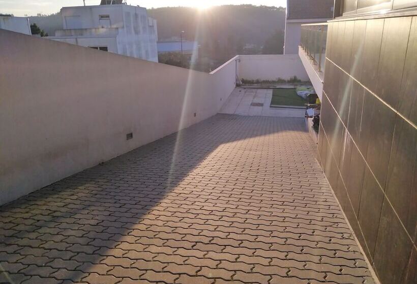 تختخواب و صبحانه Quinta Da Lousa   Guest House   Valongo   Porto