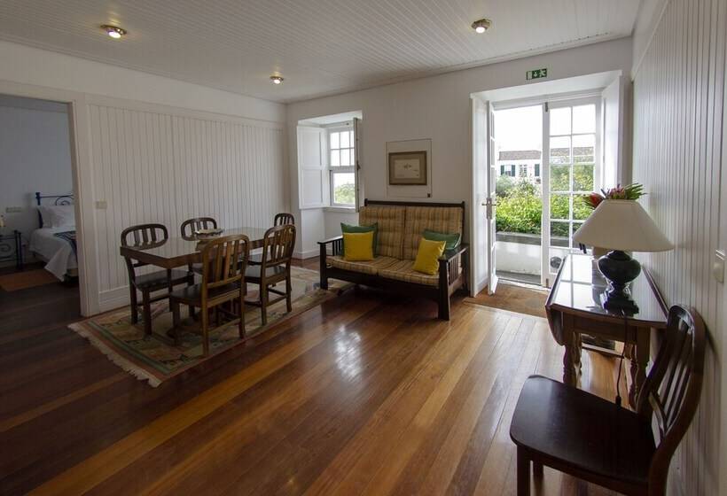 تختخواب و صبحانه Quinta Das Buganvílias