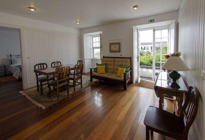 تختخواب و صبحانه Quinta Das Buganvílias