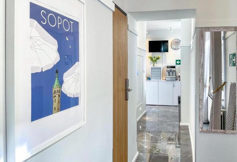 تختخواب و صبحانه Seaside Sopot   Tuż Przy Plaży