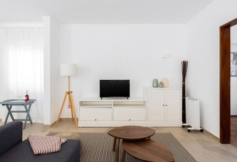 Carvoeira Surf & Family Villa