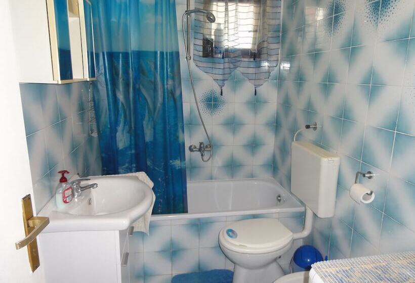 Cozy Apartment Buterer