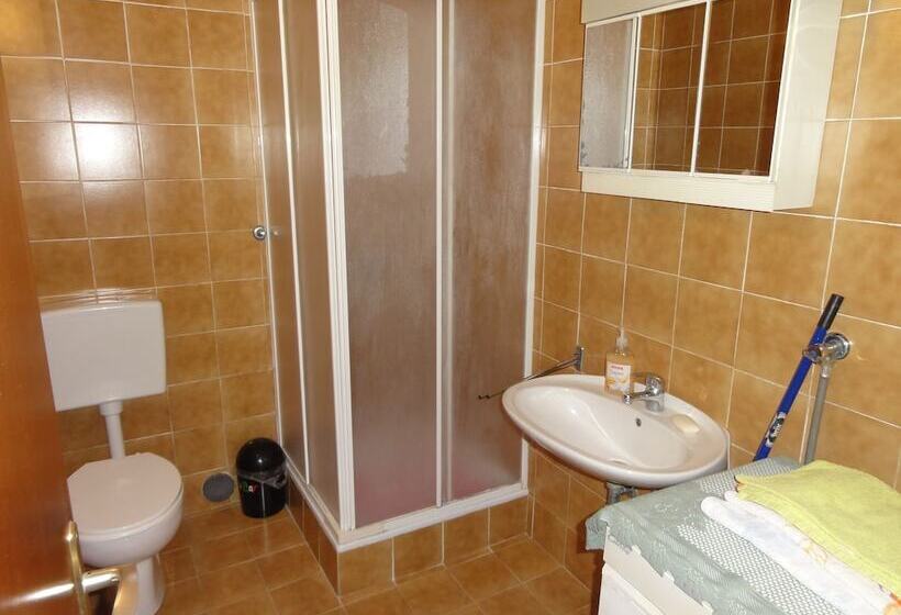 Cozy Apartment Buterer