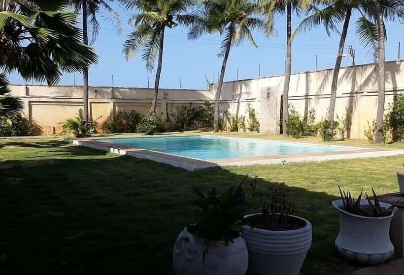 فندق فئة نجمة واحدة Pousada Paraiso