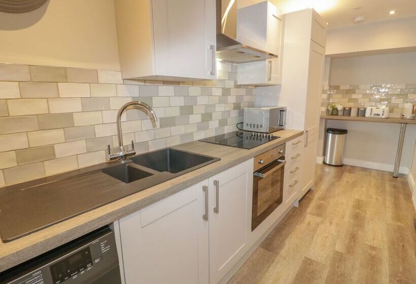 客栈  The Blue Lion