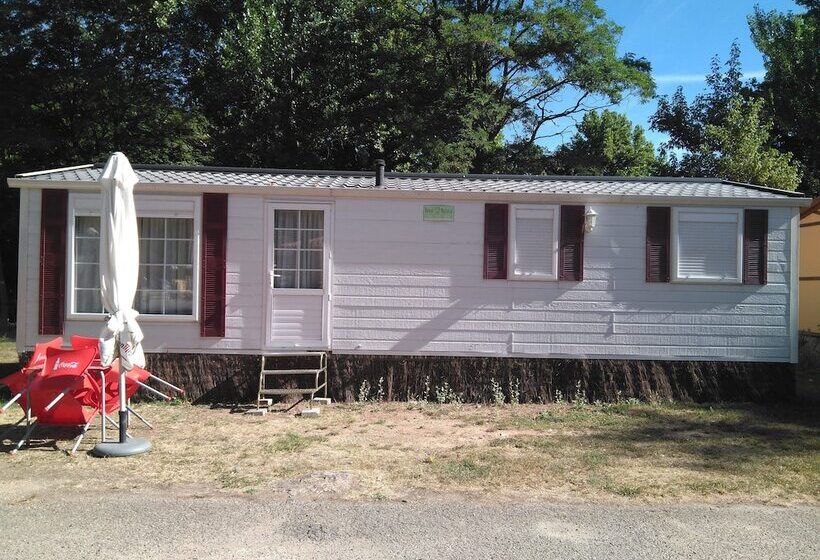 هتل Camping Fuentes Blancas