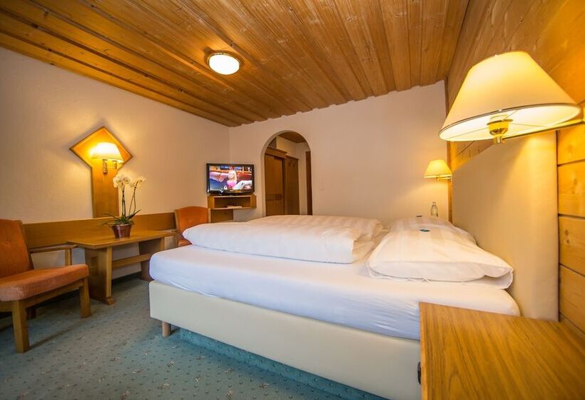 בית מלון כפרי Cresta