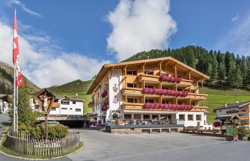 בית מלון כפרי Cresta