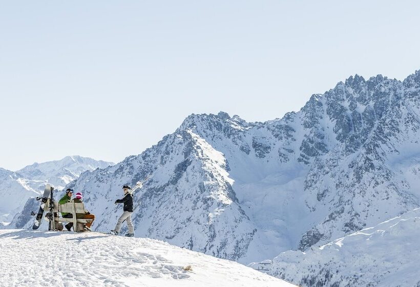 בית מלון כפרי Cresta