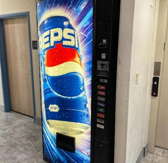 فندق Lone Star Inn