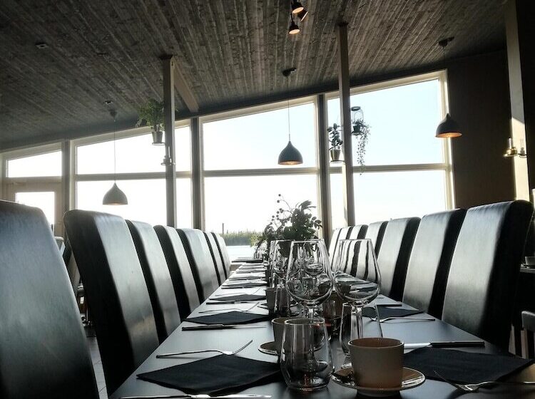 Отель Nordic Lapland Resort