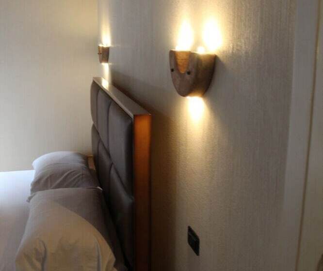 فندق ريفى Agriturismo L'impero Romano