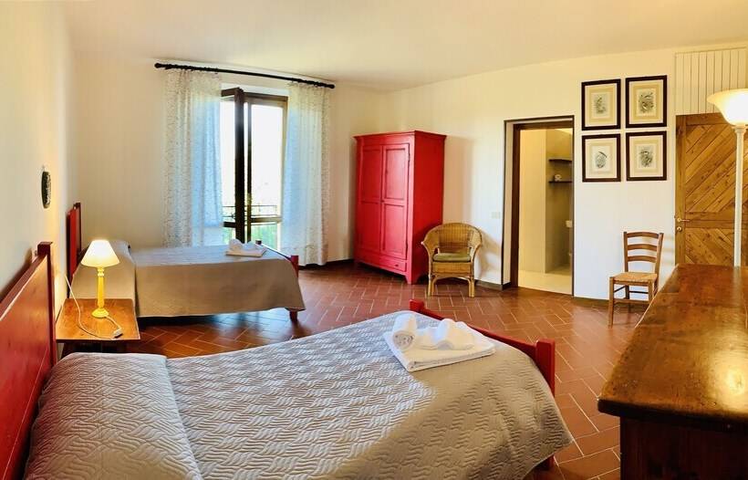 هتل روستایی Tenuta Agricola Fraschiera