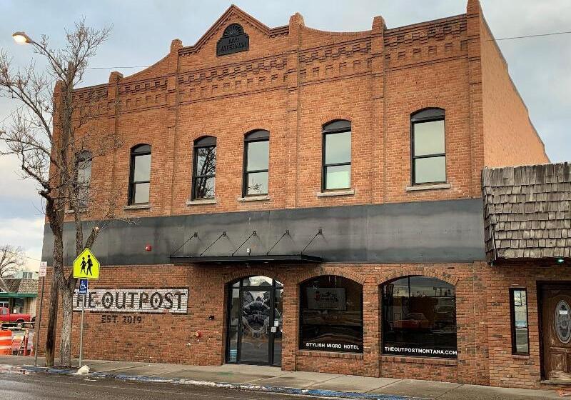 فندق The Outpost