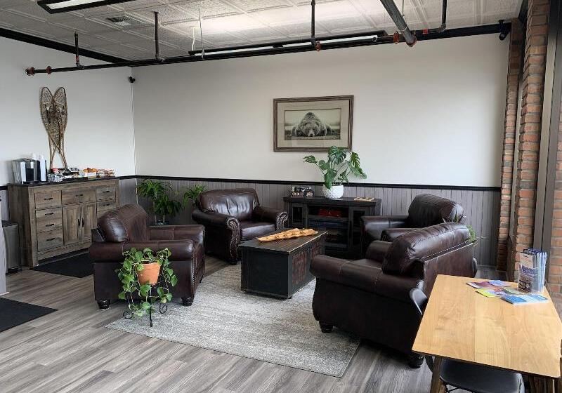 فندق The Outpost