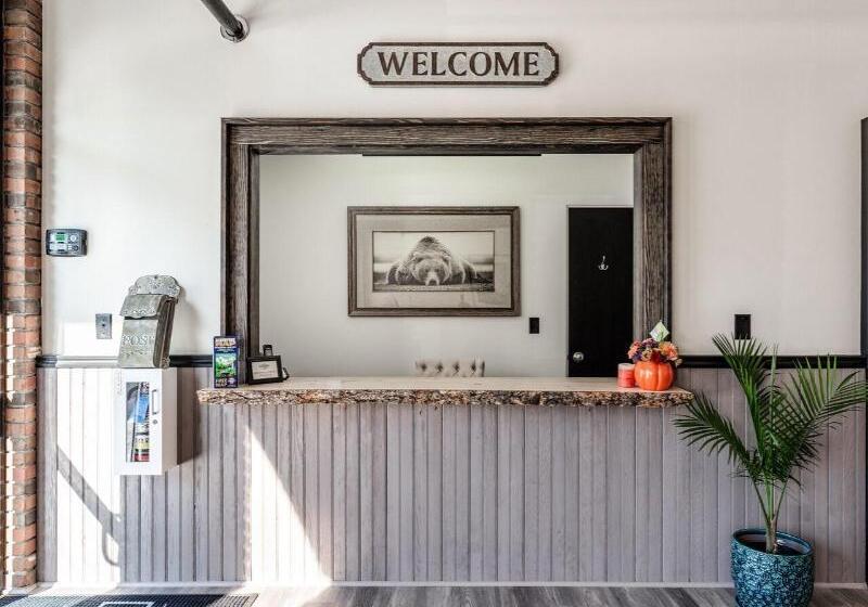 فندق The Outpost