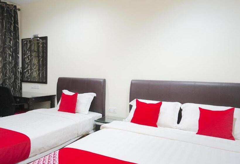 호텔 Utama Inn By Oyo Rooms