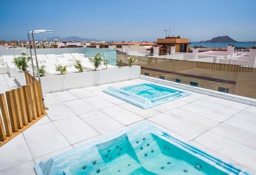 בית מלון כפרי Vacanzy Urban Boutique Adults Only