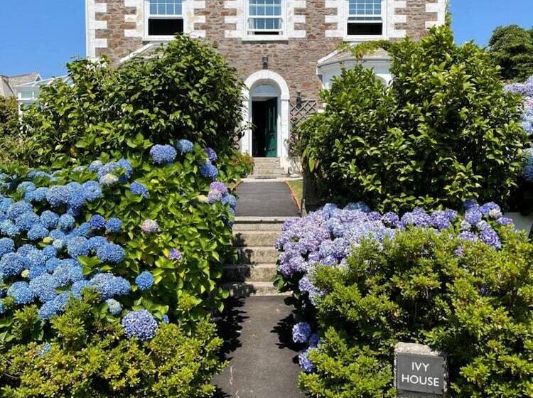 Ivy House Cornwall B&b