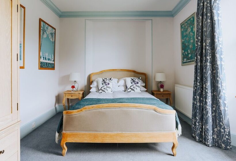 Ivy House Cornwall B&b