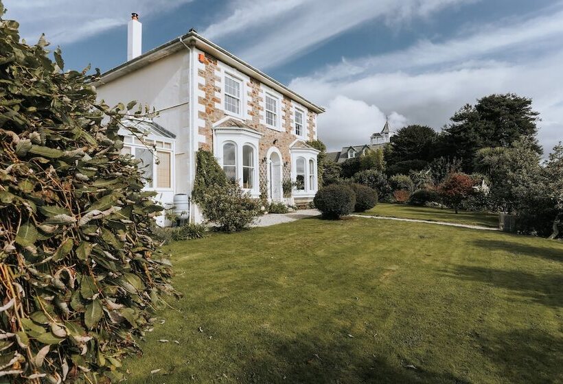 Ivy House Cornwall B&b