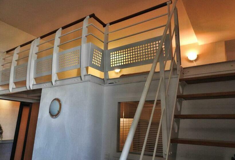 Les Yeux Dans L Océan