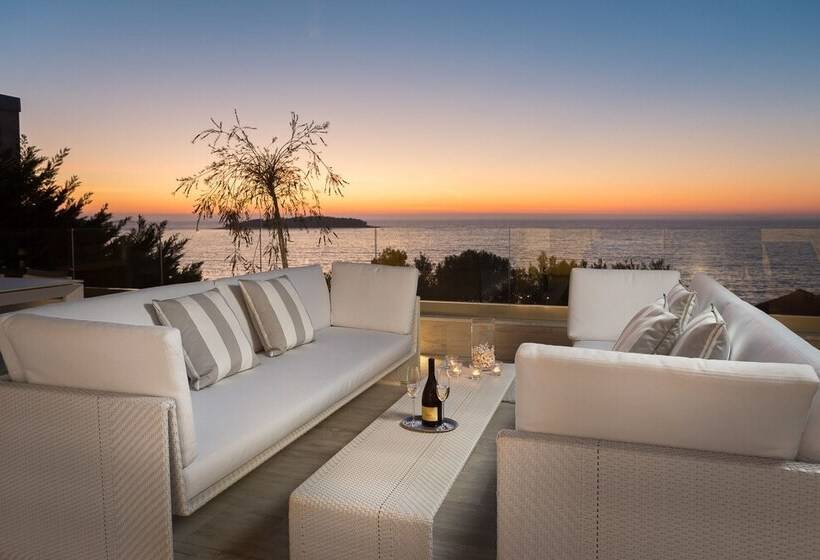 Luxury Villa Dance Forever With Pool