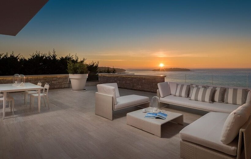 Luxury Villa Dance Forever With Pool