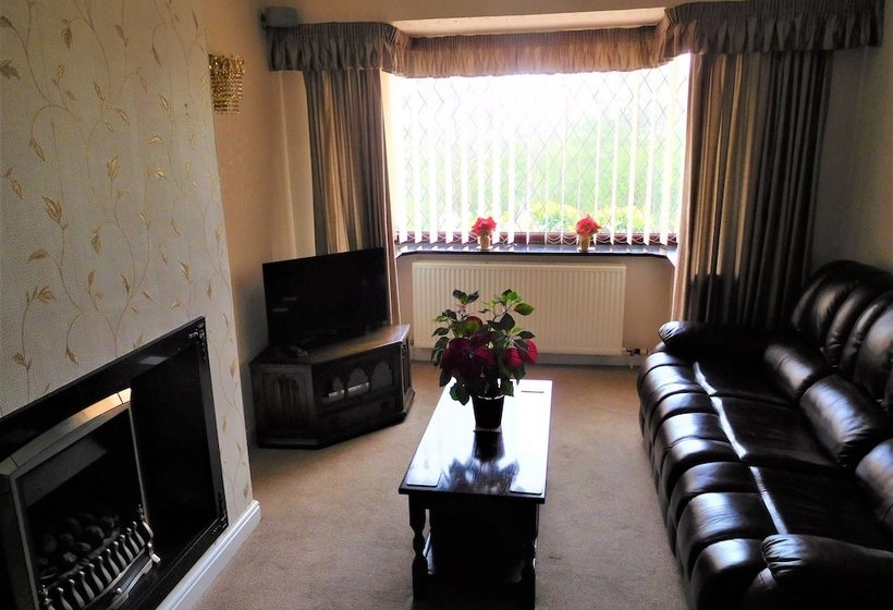 Mrs Featherstones B&b