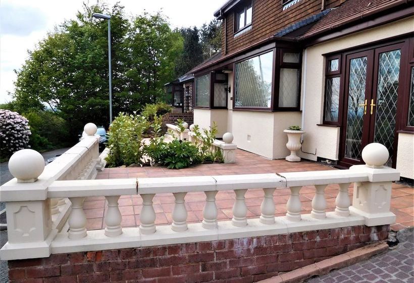 Mrs Featherstones B&b