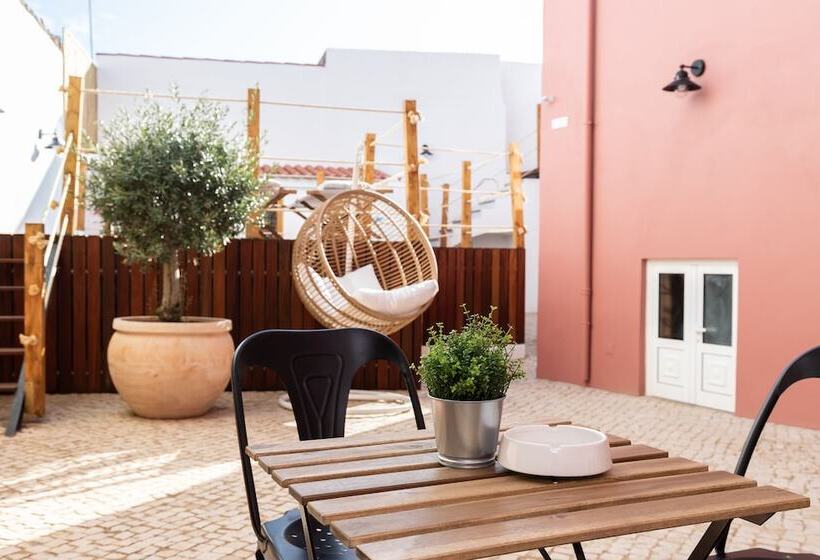 بنسيون Aleixomor Aqui