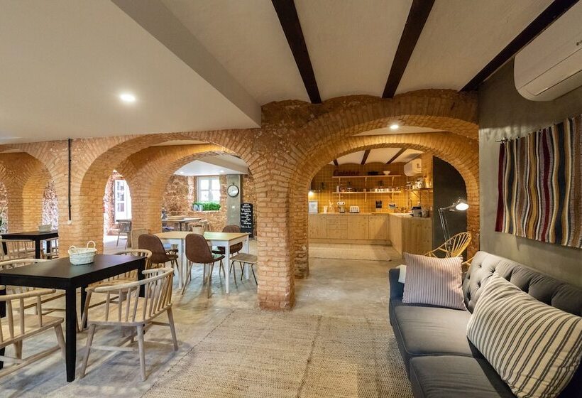 بنسيون Aleixomor Aqui