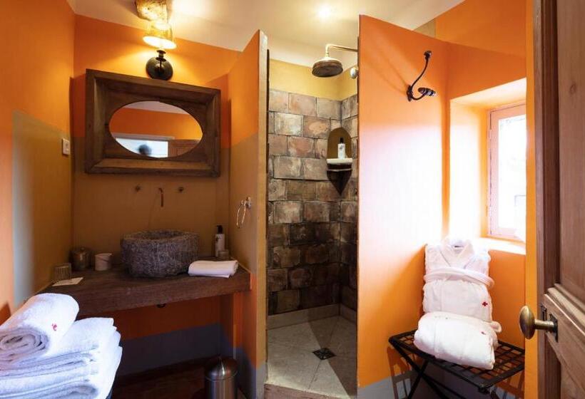 פנסיון Commanderie De Peyrassol